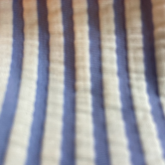 Ruffle Butts swim bottom.   Girls size 5 - Picture 3 of 7